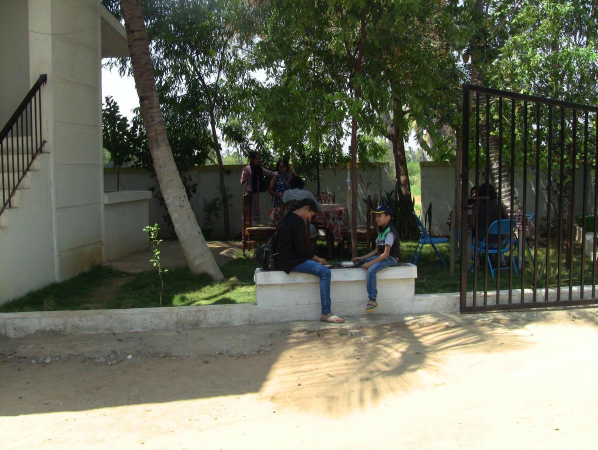 Holiyday In Vgf Farm House Dānishpet Exterior foto